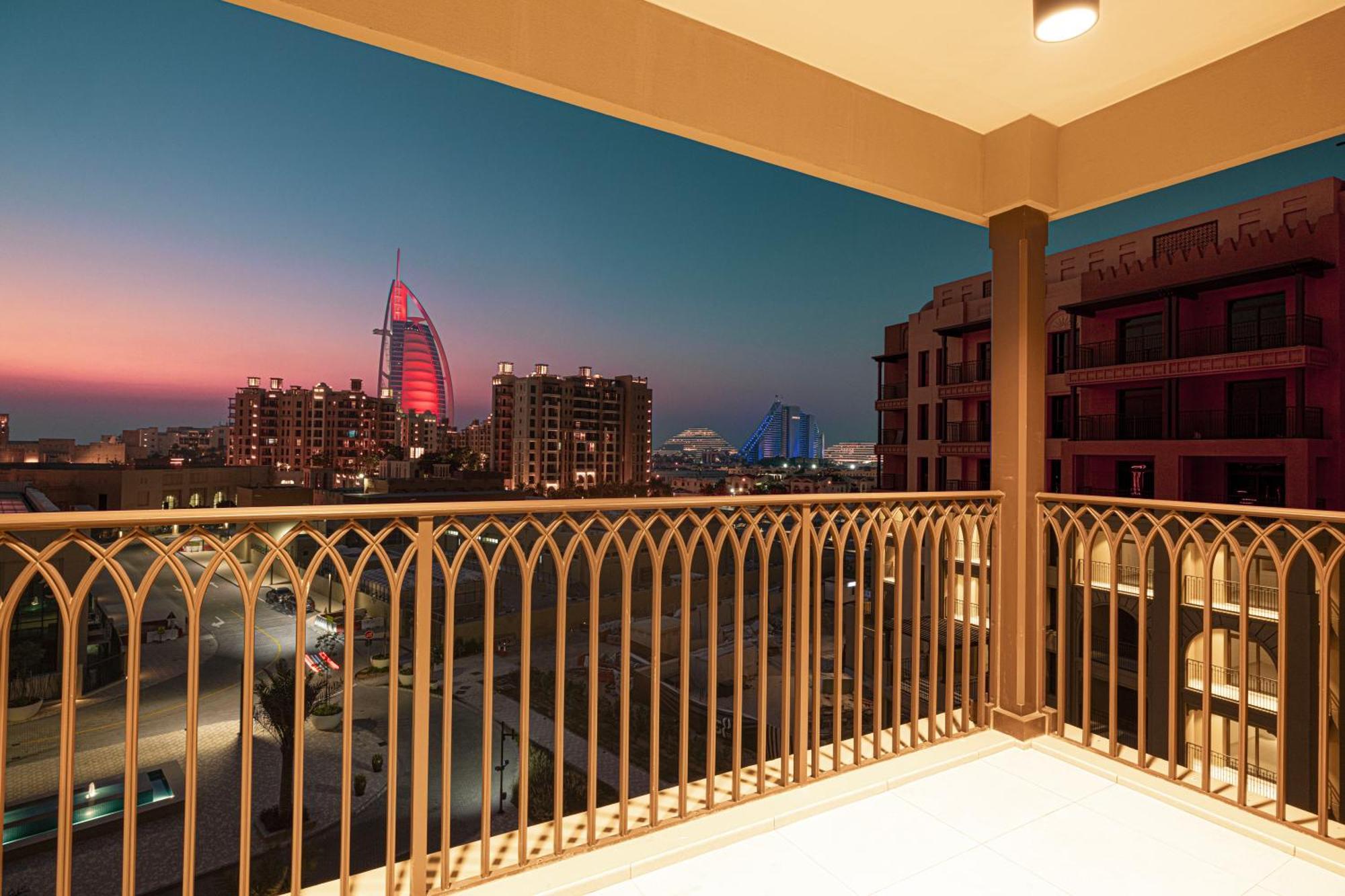 Spectacular 2br Full Burjalarab View Apartment Dubai