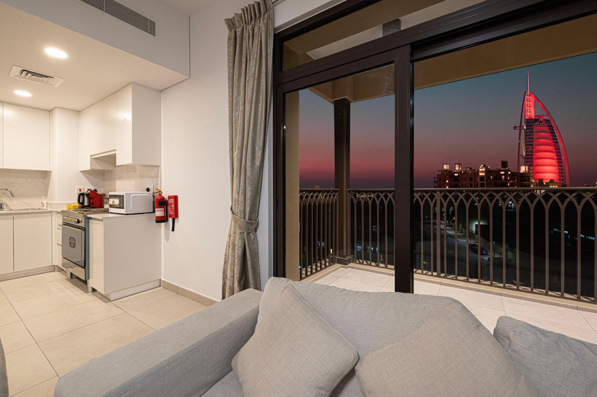 Spectacular 2br Full Burjalarab View *